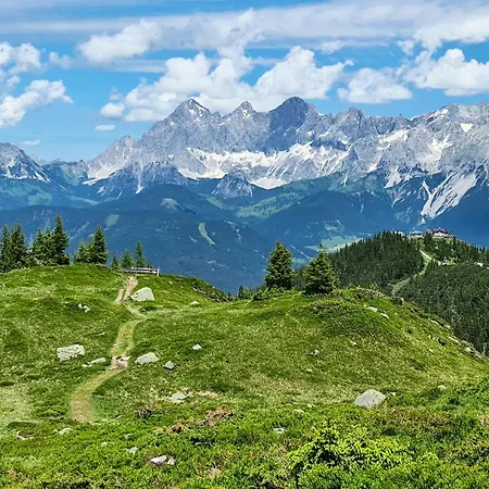 Bergtraeume Apartament Haus im Ennstal
