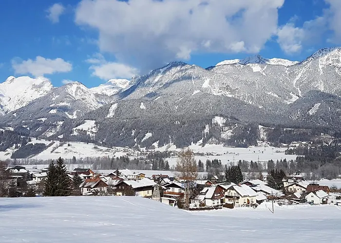 Bergtraeume Haus im Ennstal