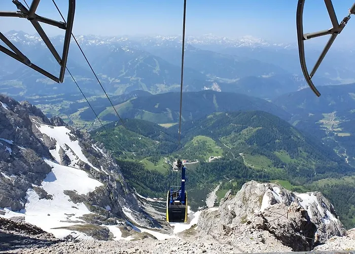 Daire Bergtraeume Haus im Ennstal