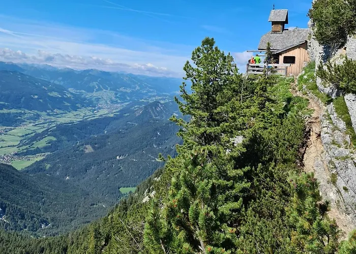 Daire Bergtraeume Haus im Ennstal